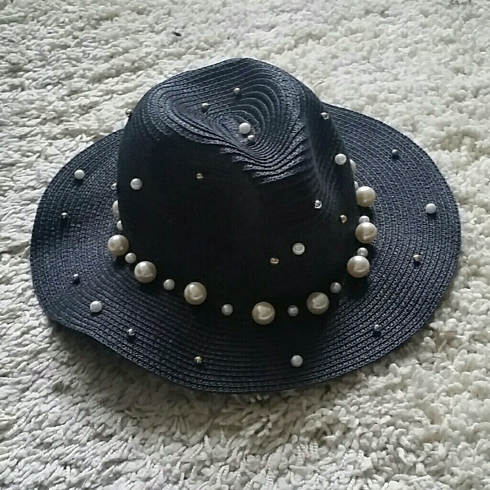 Pearl Studded Black Hat